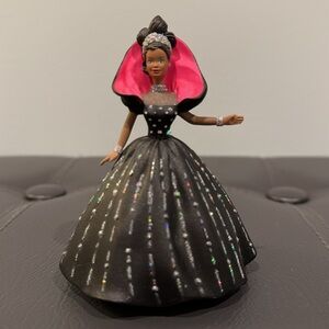 * Vintage * Hallamark| Barbie Collector Series Ornament- 1998